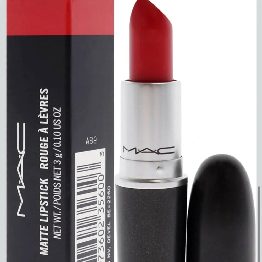 MAC Cosmetics lipstick color ManGrove AB7